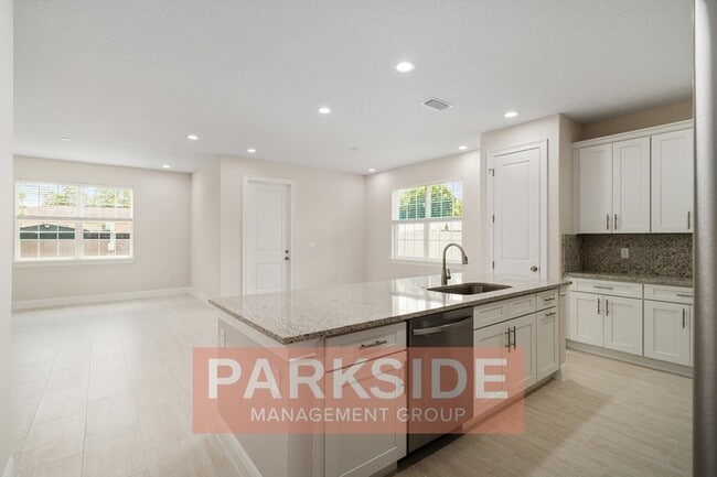 Foto del edificio - 3736 SE 137th St