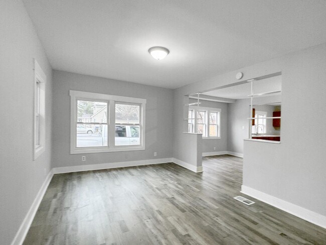 Foto del edificio - 2121 Cleveland Ave SW