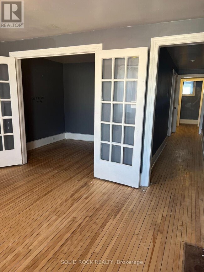 Photo du bâtiment - 89 King St W