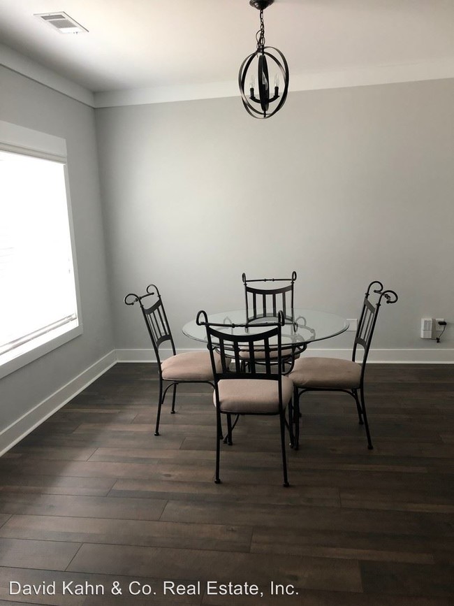 Building Photo - 4 br, 3 bath House - 536 Stone Park Blvd