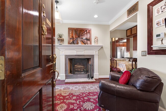 Foto del edificio - 721 12th St SE