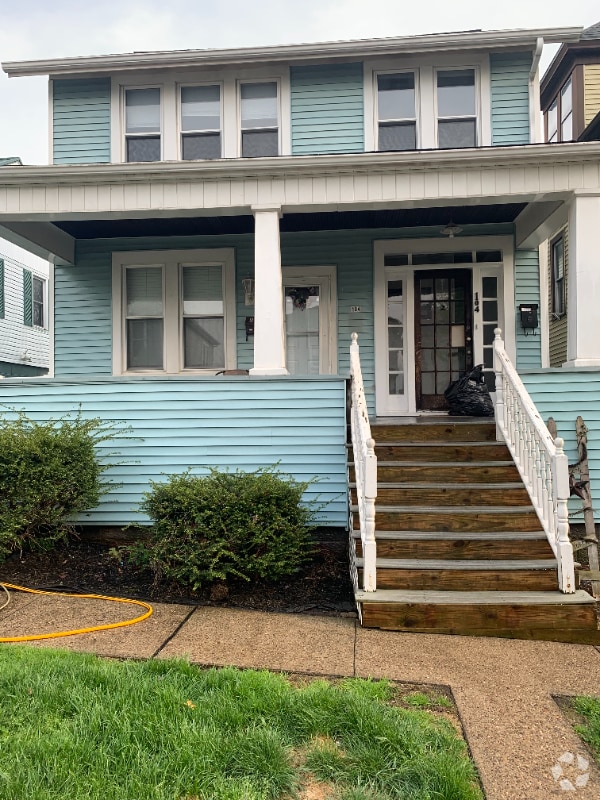 Building Photo - 104 N 8th St