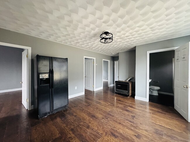 Foto del edificio - 166 Bradford Ave