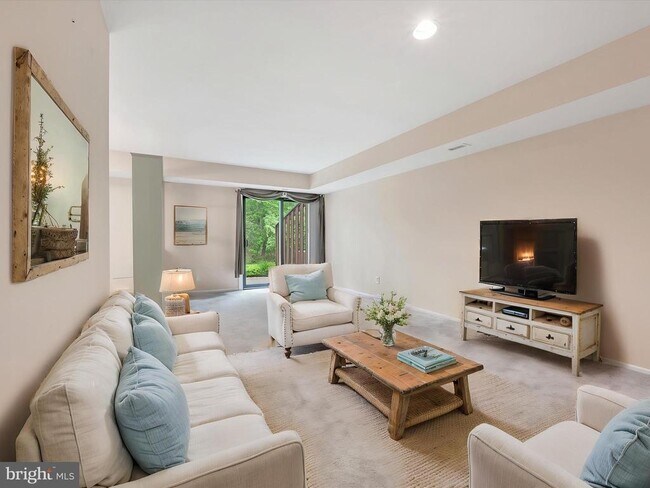 Foto del edificio - 1802 Worthington Dr