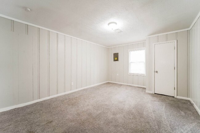 Foto del edificio - 2658 Brookwood Dr