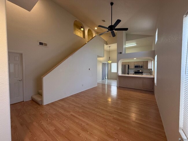 Building Photo - 11807 Calle Del Cid