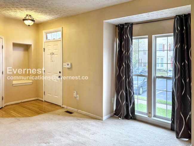 Building Photo - 8366 Frostwood Dr