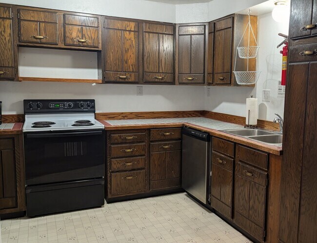 Foto del edificio - 608 Ridgecrest Dr