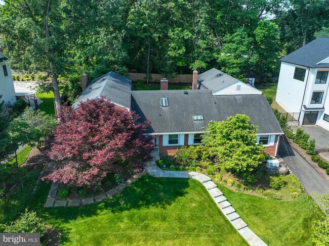 Foto del edificio - 1440 Highwood Dr