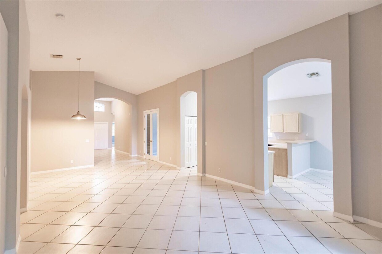 Foto principal - 6304 Harbour Club Dr