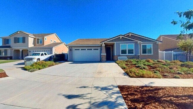 Building Photo - Price Reduction!! Gorgeous 3 Bedroom 2 Bat...