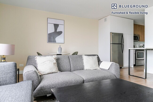 Foto del edificio - 2625 N Clark St