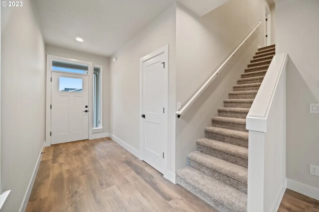 Foto del edificio - 2418 NE 2nd Ct