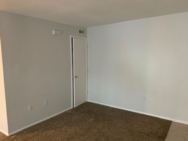 Building Photo - 610 Fenton Pl