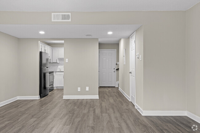 2BR, 1.5BA - 1200SF (The Taylor) - Entry - Bowen of Arlington Apartments