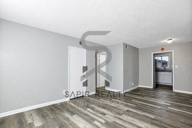 Building Photo - 2065 Alison Ct SW