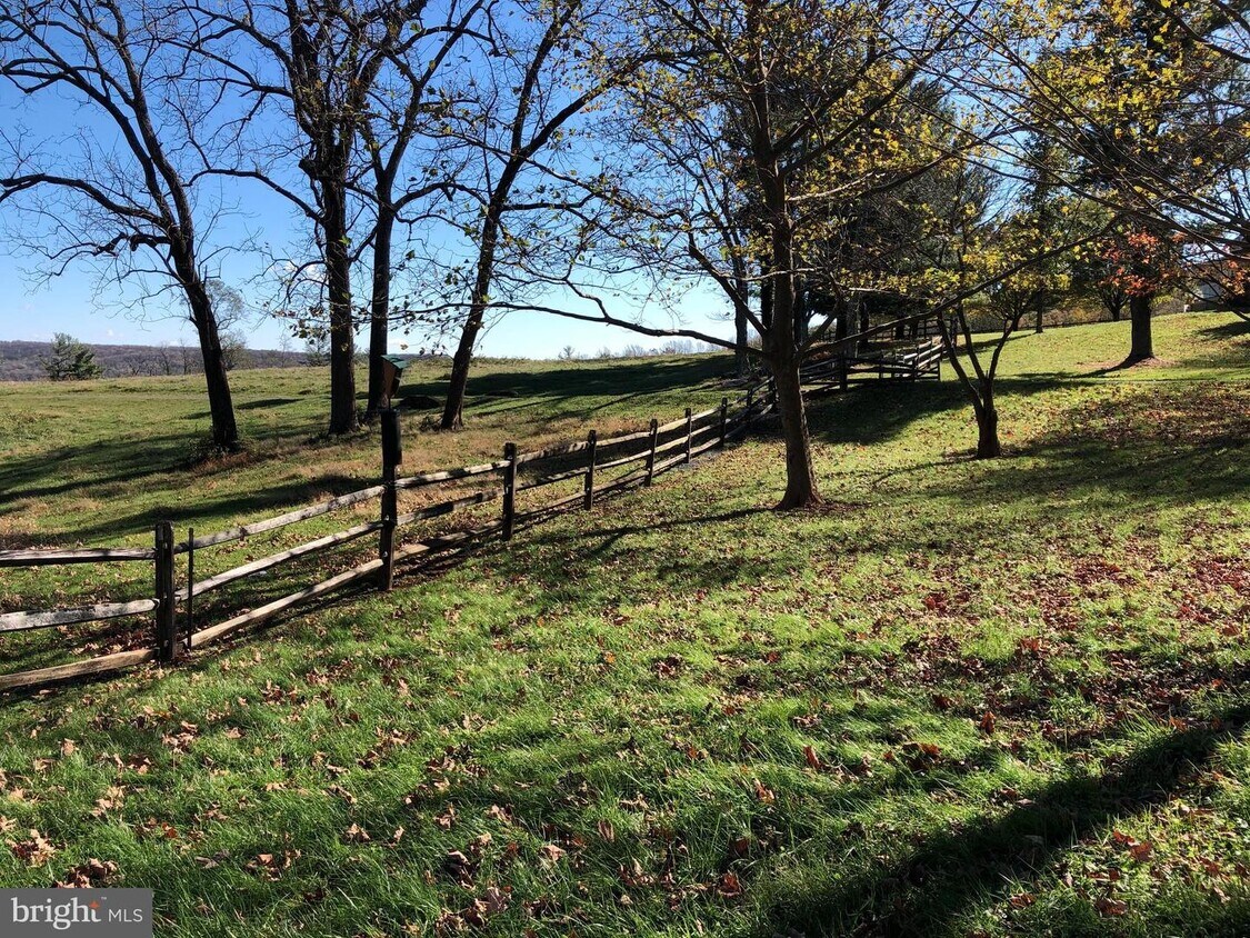 5638 Merry Oaks Rd, The Plains, VA 20198 House Rental in The Plains