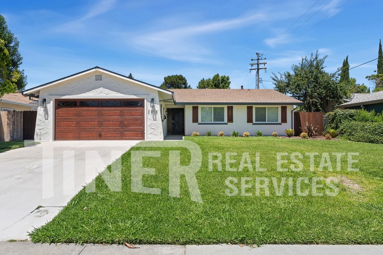 Photo - 2815 Erin Dr-