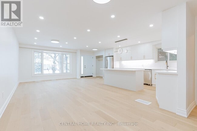 Building Photo - 47 Sherwood Forest Dr