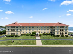 Building Photo - 1 Roseld Ave