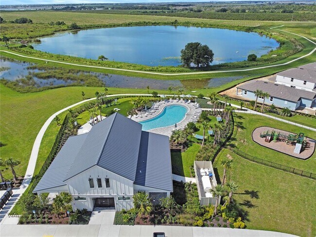 Foto del edificio - 437 Waterford Dr