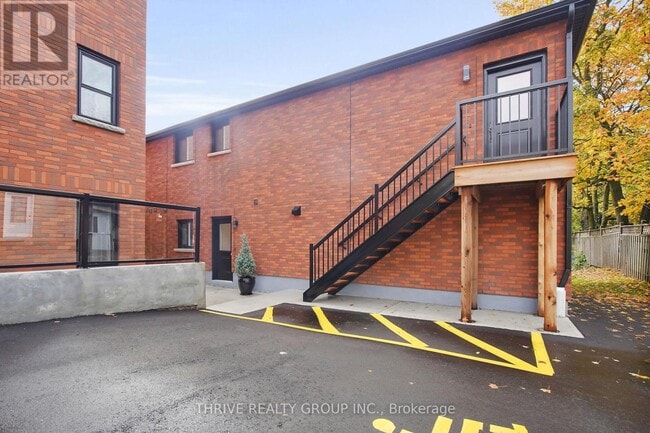 Building Photo - 74 Church St