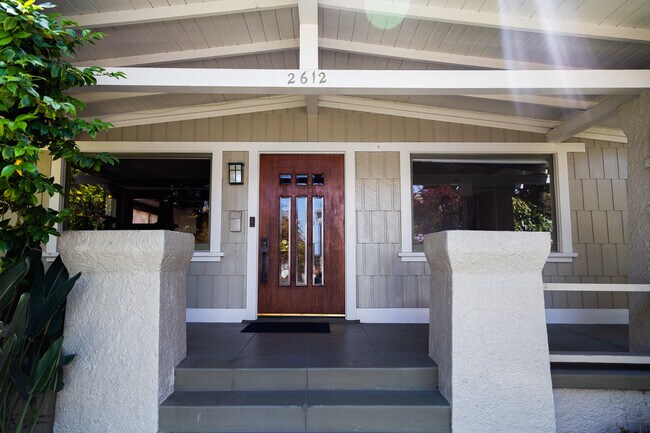 Foto del edificio - 2612 Highland Ave