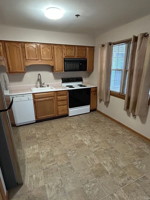 Building Photo - 55 Elderberry Ct