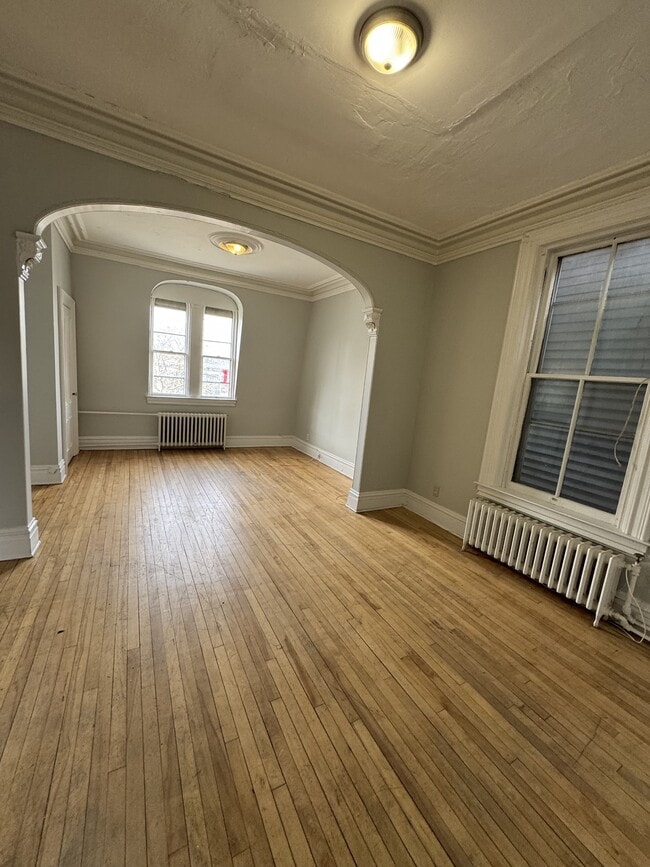 Photo du bâtiment - 192 King St E
