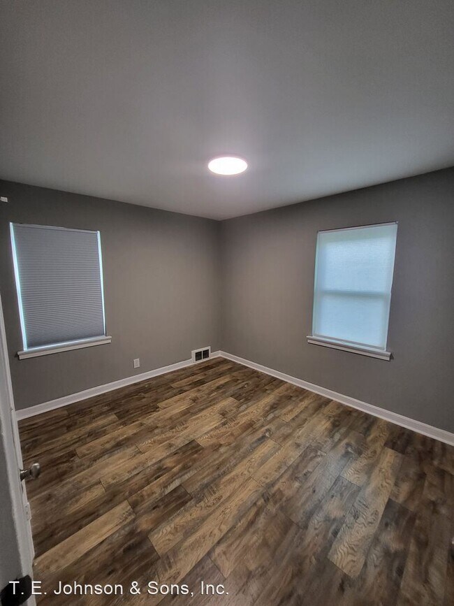 Building Photo - 3 br, 1 bath House - 3625 Cornell Blvd