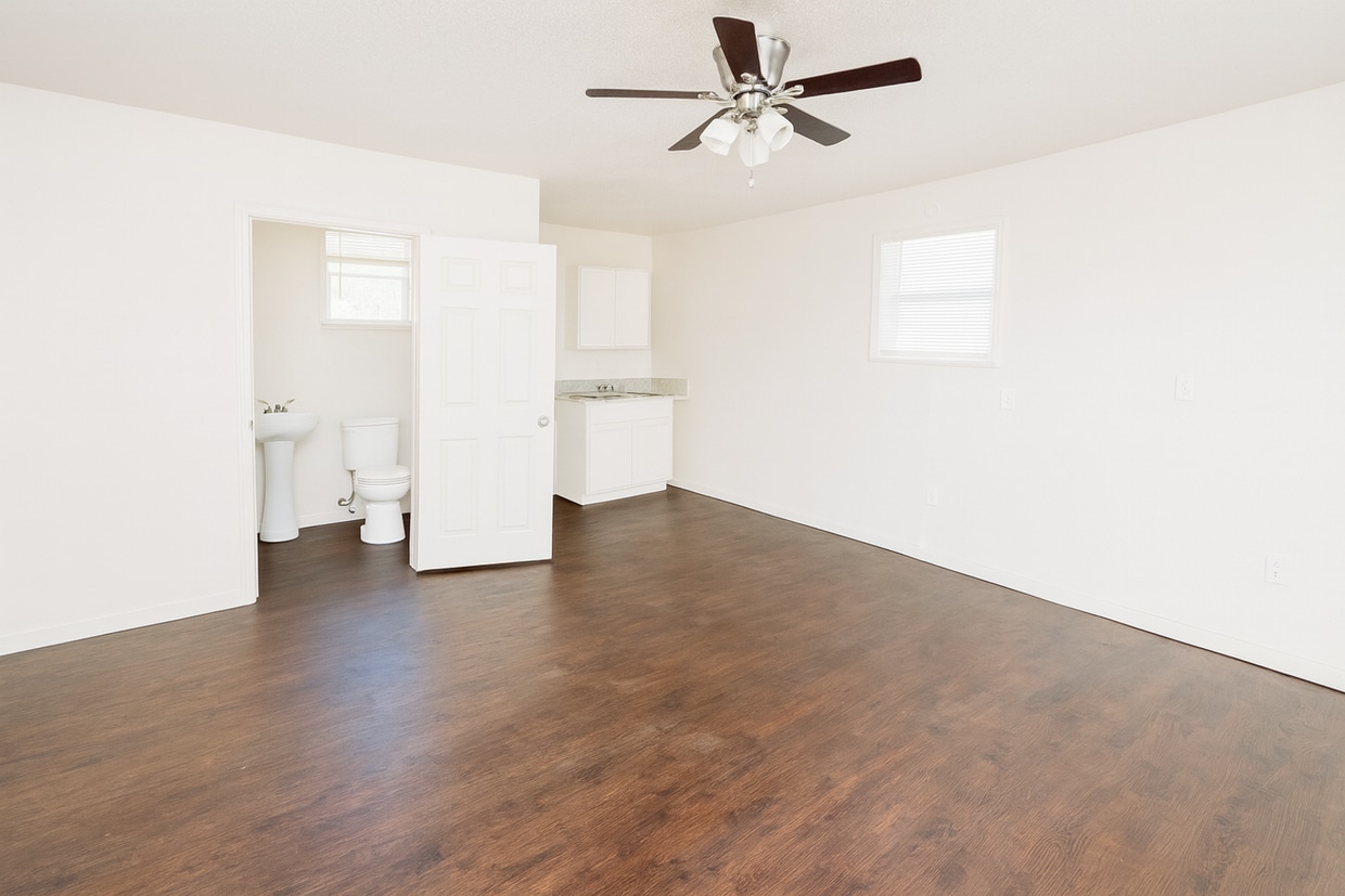 Building Photo - 3202 Baylor St