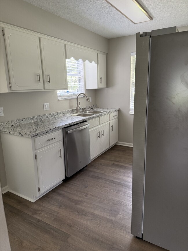kitchen - 2018 Oriole Way