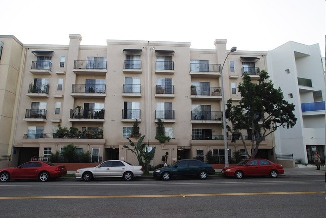 Building Photo - 1422 - 1432 7th
