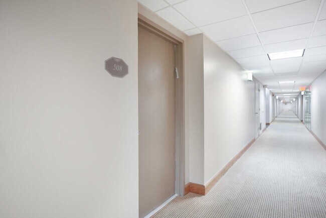 Foto del edificio - 3550 Galt Ocean Dr