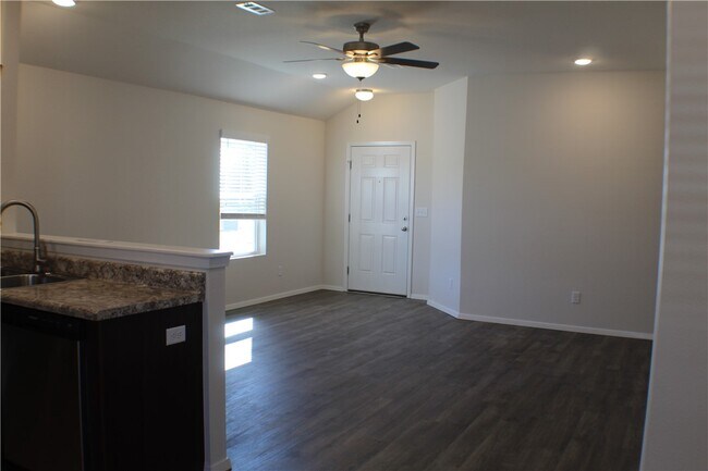 Foto del edificio - 1078 E Sparrow Cir