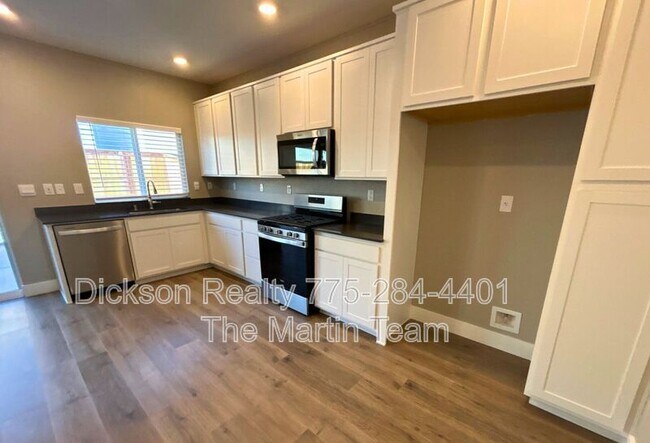 Foto del edificio - 7976 Corundum Dr