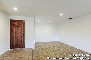 Foto del edificio - 11910 Northledge Dr