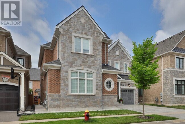 Building Photo - 3318 Merion Gardens