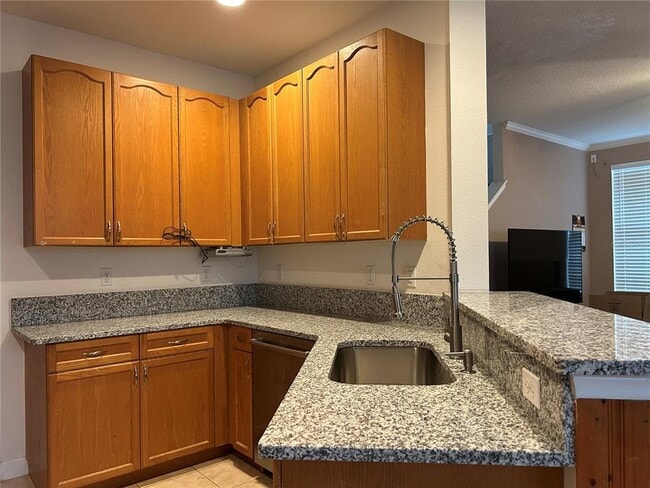 Building Photo - 2549 Twain Dr