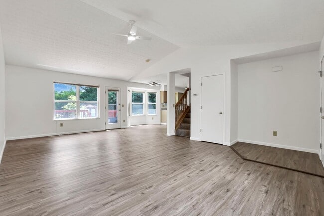 Foto del edificio - 4516 Harston Ave
