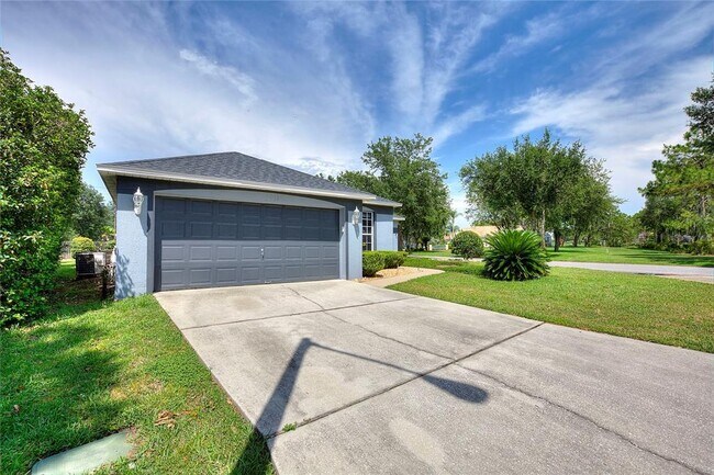 Building Photo - 2301 Paulette Dr