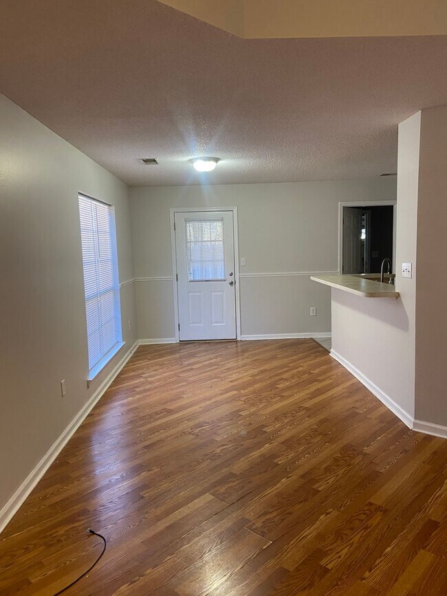 Building Photo - New For Rent in Moody!