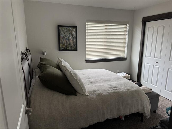 Guest Room - 2485 Aspen Grv