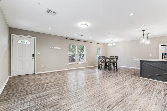 Foto del edificio - 802 SE 50th St