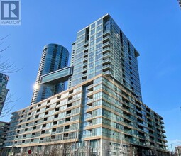 Building Photo - 10-710 Capreol Ct