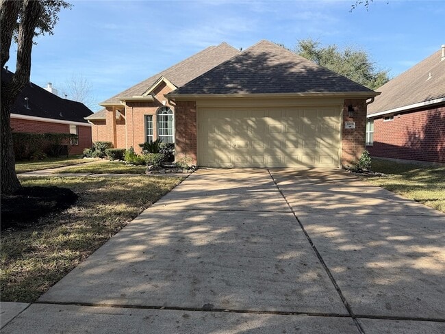 Building Photo - 3906 Alpine Cir