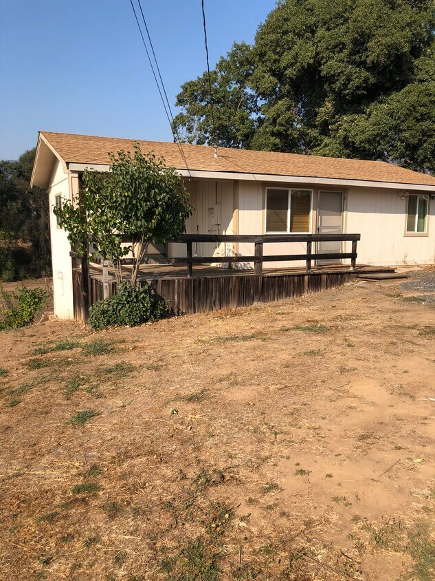 Primary Photo - 2450 Road I