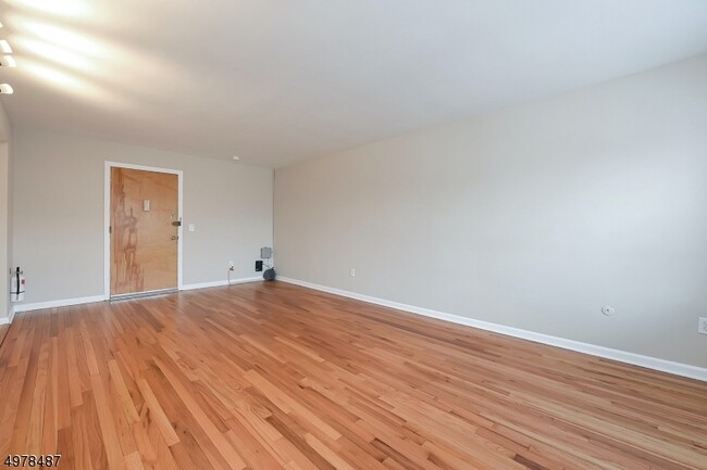 Foto del edificio - 565 Grove St