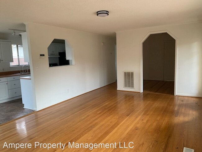 Building Photo - 4 br, 3 bath House - 4363 Montview Dr