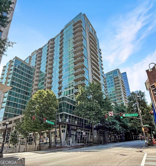 Building Photo - 923 Peachtree St NE